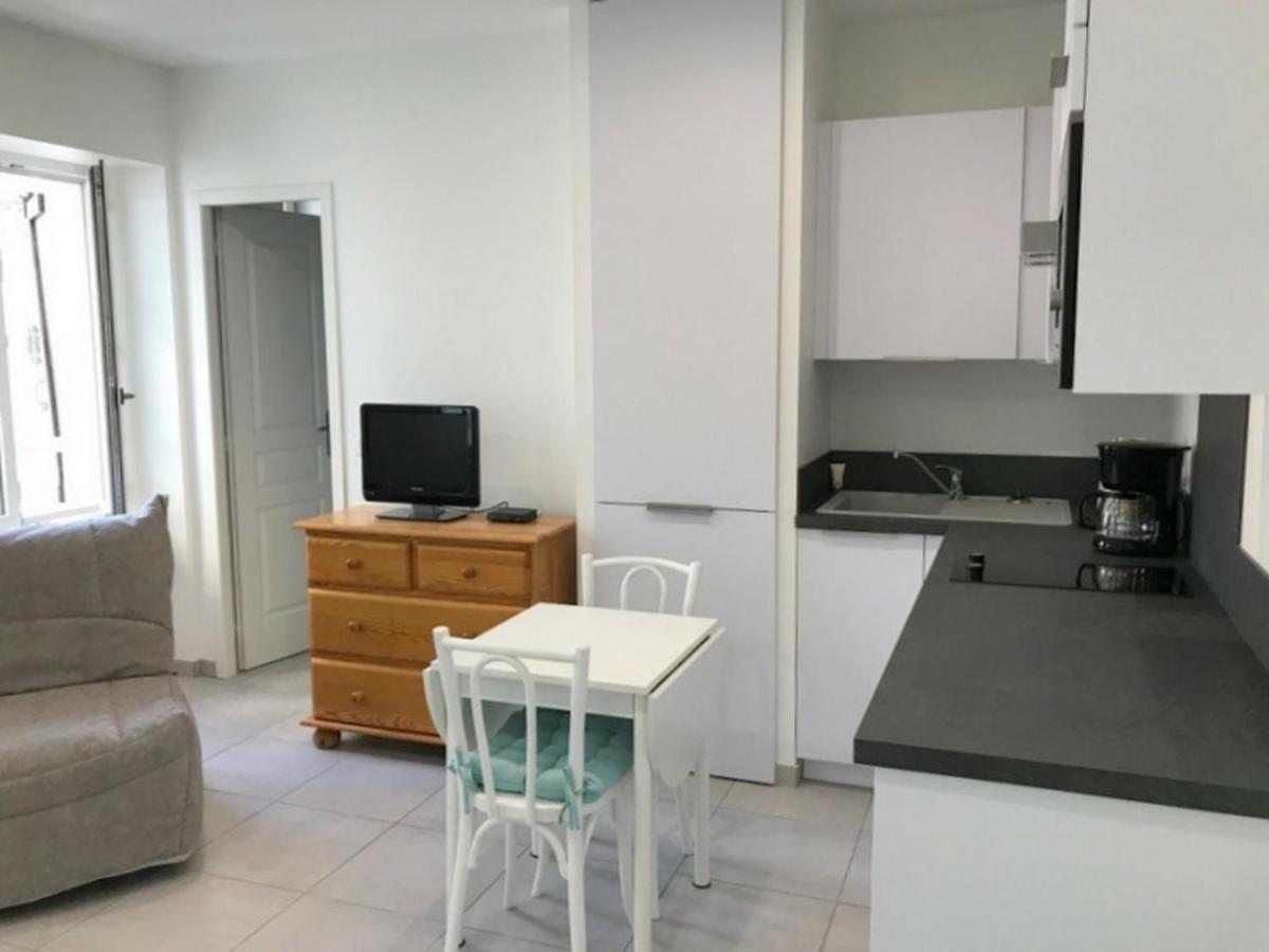 Studio Renove En Centre-Ville, Ideal Pour Des Vacances A Pied, Calme Et Confort, Classe 2 Etoiles. - Fr-1-4-512 Saint-Jean-de-Luz Eksteriør bilde